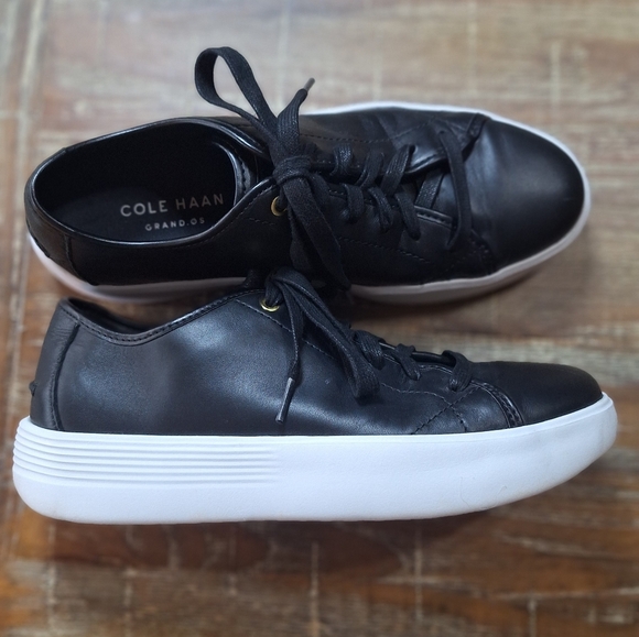 womens black dress tennis shoes Paul Mayer Samba Lace Up Sneaker Beige/Black Patent / 9